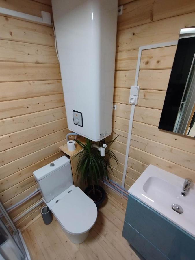 Tiny House Toute Equipee Avec Jardin Saint-Florent-sur-Cher エクステリア 写真